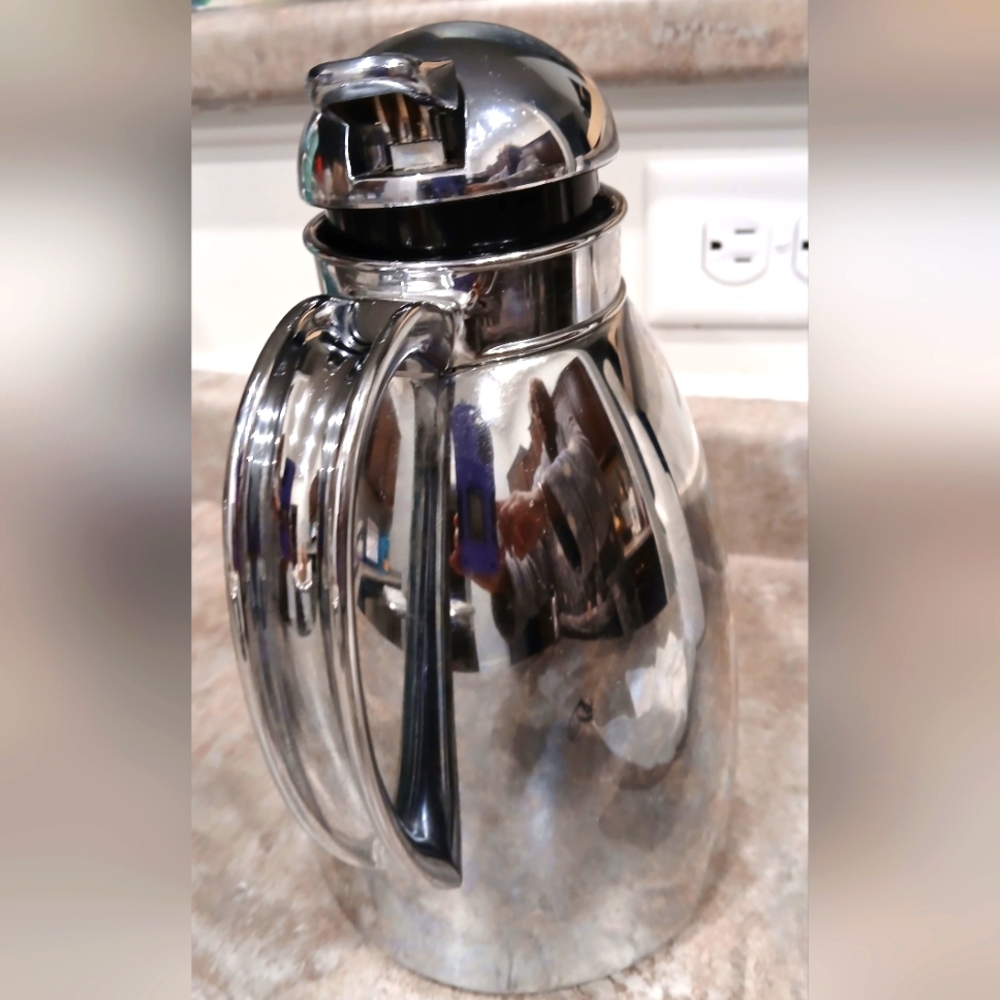 SILVER Midweight Insulated CARAFE BY ALFI ALBERGO MADE IN GERMANY IS 1.0 Liter